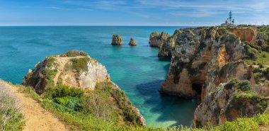 Cliffs Atlantik Okyanusu, Lagos, Algarve, Portekiz tarafından görüntülemek.