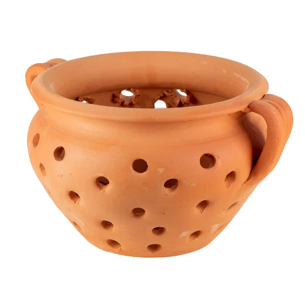 Pentola in ceramica con fori per la cottura delle castagne — Foto Stock