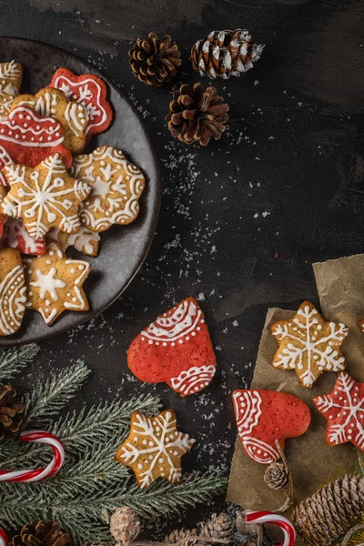 Weihnachtsplätzchen gebacken — Stockfoto