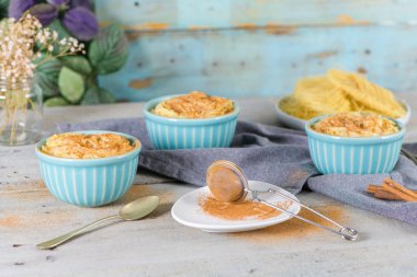 Aletria erişte puding