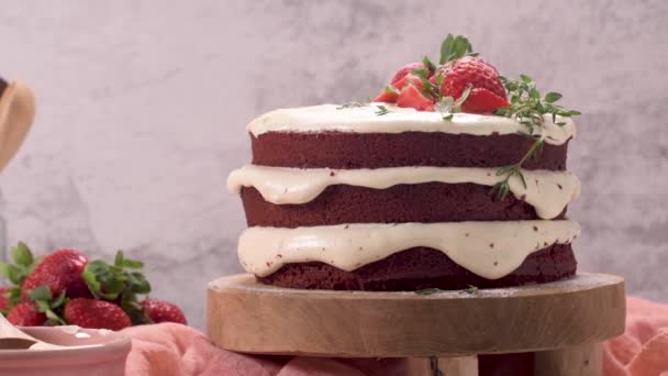 Red Velvet Cake Strawberries Kitchen Counter Top — Stock Video