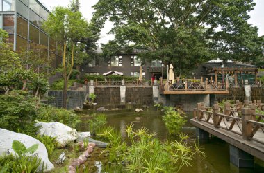 Çin yarda ve çayevinde.