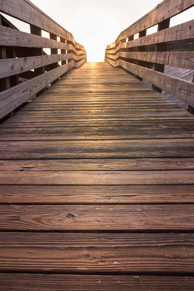 Fából készült beach sétány — Stock Fotó