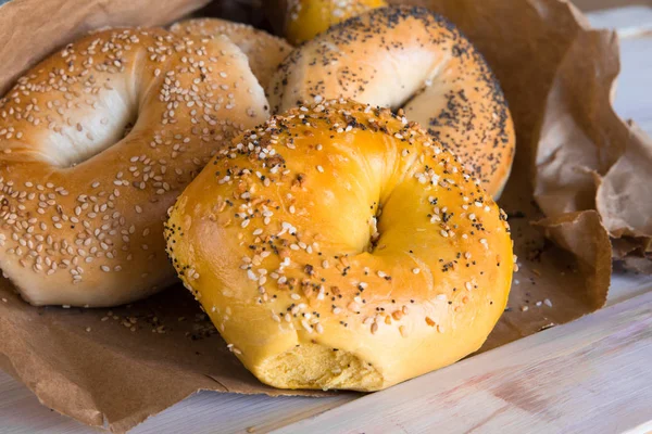 Bagels with seeds — Stock Photo, Image