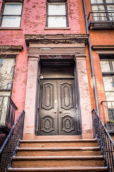 Urban Apartment Doorway — Stock Photo, Image