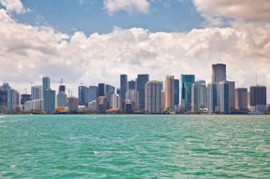 Biscayne Körfezi arasında güzel Miami Florida manzarası