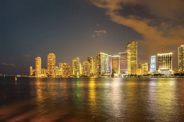 Piękną Panoramę Noc Miami Florida Zatokę Biscayne — Zdjęcie stockowe