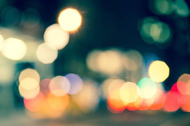 Soyut Defocused gece şehir ışık arabalar ve Binalar bulanıklık