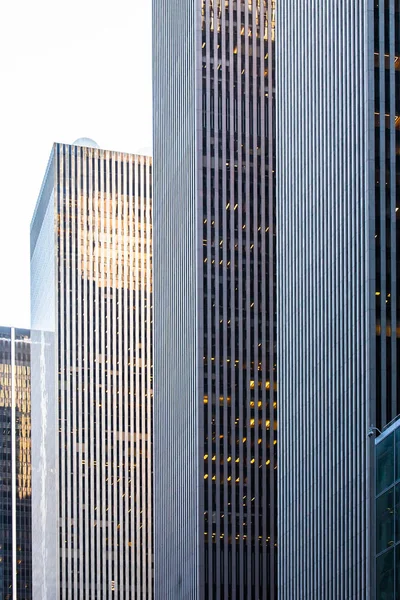 Fila Edificios Oficinas Rascacielos — Foto de Stock