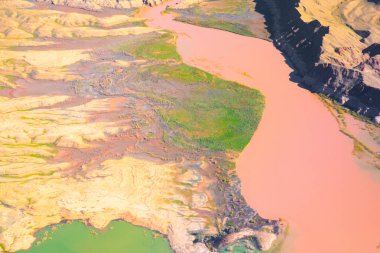 Batı Amerika üzerinde manzara ve Colorado Nehri manzaralı hava fotoğrafçılığı