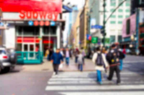 Defocused New York City Wazig Met Onherkenbare Mensen Kruising Drukke — Stockfoto