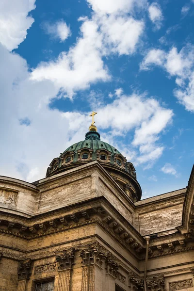 Koepel van kazan kathedraal, Sint-petersburg, Rusland — Stockfoto