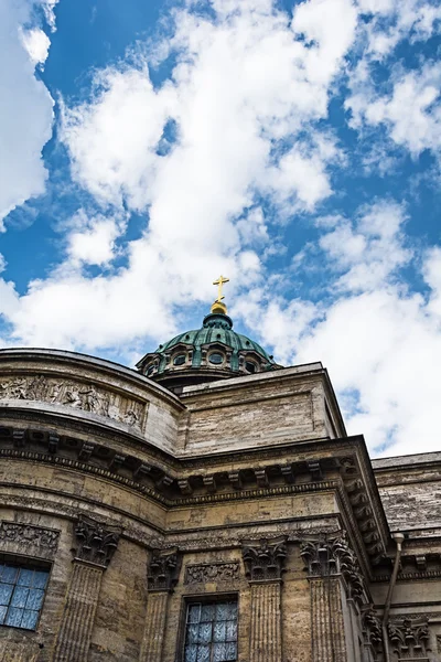 Koepel van kazan kathedraal, Sint-petersburg, Rusland — Stockfoto