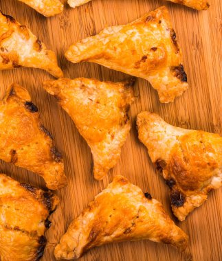 Empanada, ahşap arka samsa