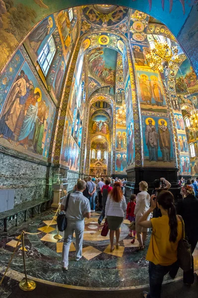 Ömlött a vér a Megváltó temploma. Belső. — Stock Fotó