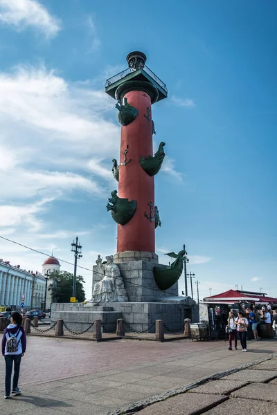 Saint Petersburg, Rusya 'da Rostral köşe yazısı — Stok fotoğraf