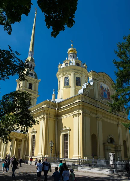 Catedral de Pedro y Pablo, San Petersburgo, Rusia — Foto de Stock