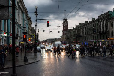 Beyaz geceler, Nevsky Prospect gece trafik