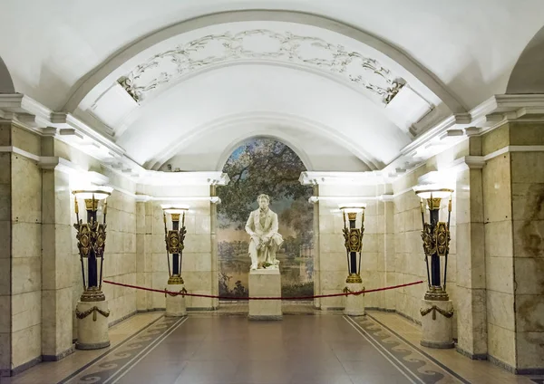 A belső terek a metróállomás "Pushkinskaya" Szent Péter — Stock Fotó