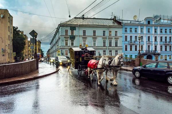 A rainy day in St. Petersburg, , the white night — Stock Photo, Image