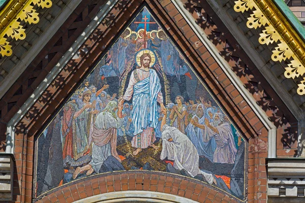 Mosaico en el exterior de la Iglesia del Salvador sobre la Sangre — Foto de Stock