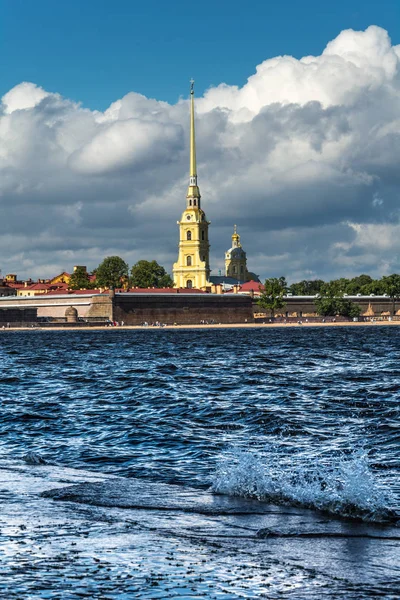 Peter and Paul Cathedral, St. Petersburg, Russia — Stock Photo, Image