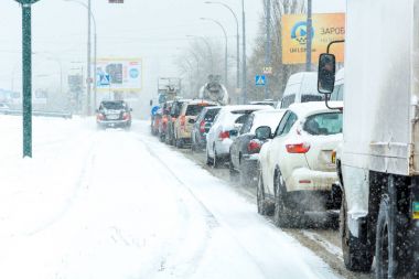 Kış fırtına trafik