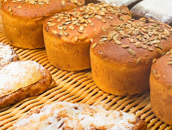 Huisgemaakt brood — Stockfoto