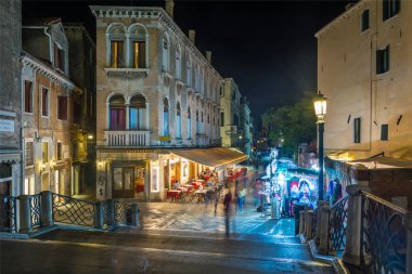Rio di Noale yakınlarındaki Gece Strada Nova