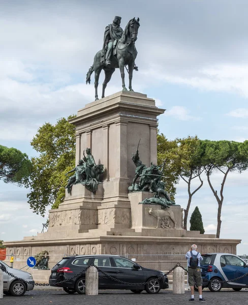 O majestoso monumento de Garibaldi em Roma — Fotografia de Stock