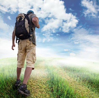 deneyimli turist ve bir zemin olarak güzel bir manzara