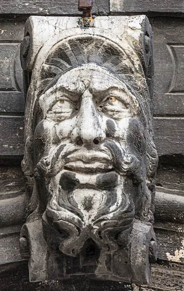 Venecia Italia Mayo 2019 Bajorrelieve Rostro Masculino Con Barba Pared —  Fotos de Stock