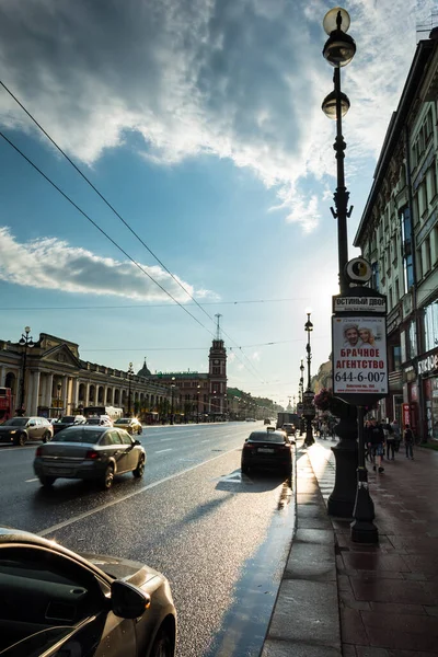 Petersburg Russie Juillet 2016 Trafic Nocturne Sur Nevsky Prospect Nuit — Photo