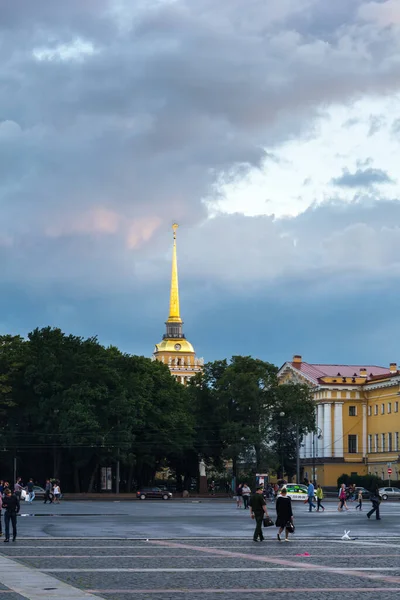 Petersburg Rússia Julho 2016 Pináculo Edifício Almirantado São Petersburgo Rússia — Fotografia de Stock