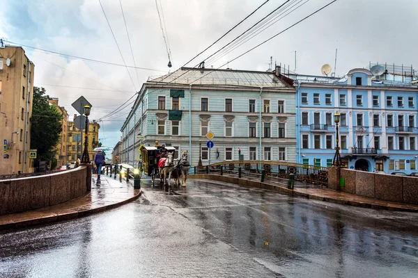Petersburg Rosja Lipca 2016 Deszczowy Dzień Sankt Petersburgu Rosja — Zdjęcie stockowe