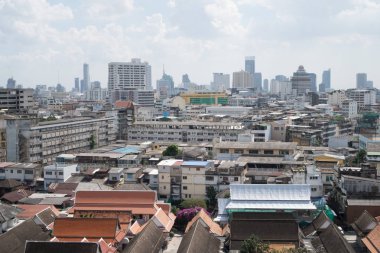 Görünüm üstünde tepe-in altın Mount adlı Wat Saket Bangkok, Tayland