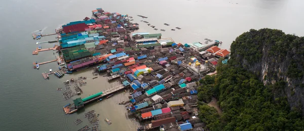 Aerial liggande vy av Koh Panyee by, Thailand — Stockfoto