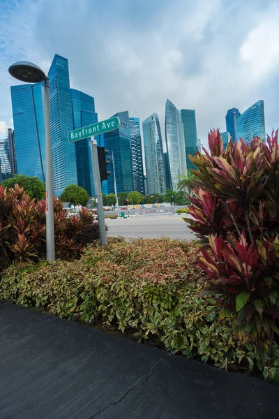 Singapur modern gökdelenler — Stok fotoğraf