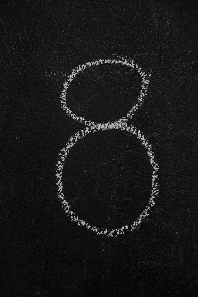 Number 8, eight on black chalkboard — Stock Photo, Image