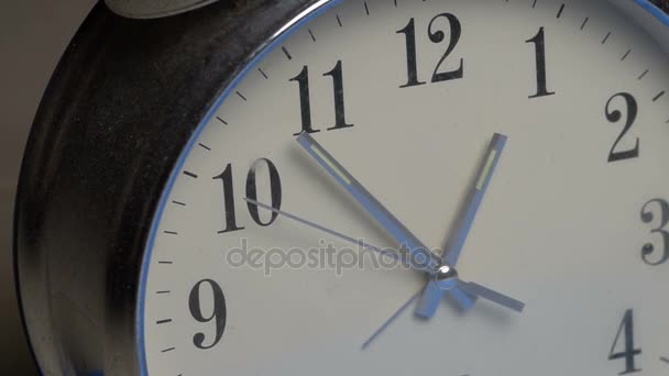 Primer plano reloj cara — Vídeos de Stock