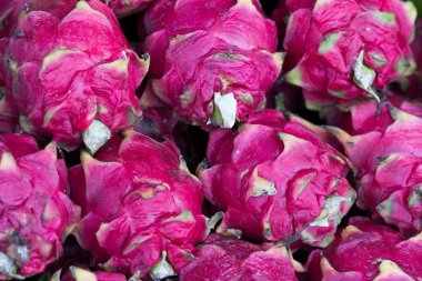 Grup Dragon meyve açık piyasada