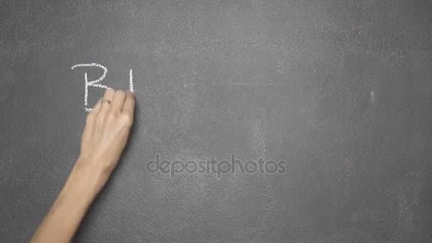 Hand schrijven "Bitcoinjquery110207487822695670352_1504284342741?" op zwarte schoolbord — Stockvideo