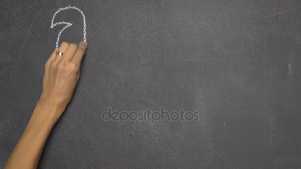 Kézi írás Thai levelet a fekete chalkboard — Stock videók