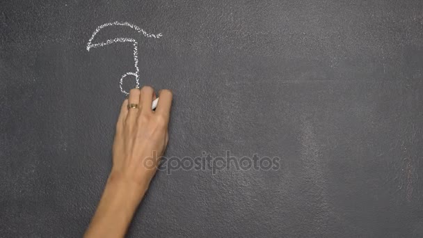 Hand writing Thai letter on black chalkboard — Stock Video