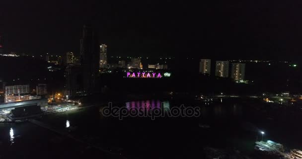 Veduta aerea del paesaggio e Pattaya City segno — Video Stock