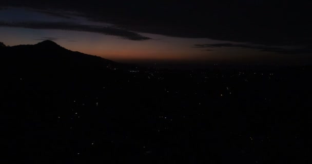 プーケット、タイの美しい夕日の空中ドローン ビュー — ストック動画