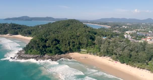 Luftaufnahme vom Strand der tropischen Insel — Stockvideo