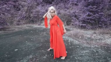 Onun kafasına kurşun yarası olan kadın