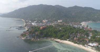 Tropik ülke Adası feribot liman hava dron görünümü