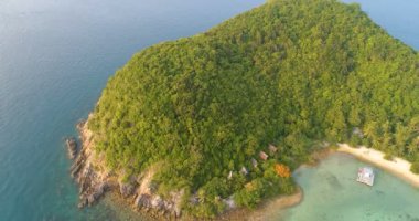 Havadan uçak adası Koh anne, koh Samui, Tayland yolundan üzerinde görünümü